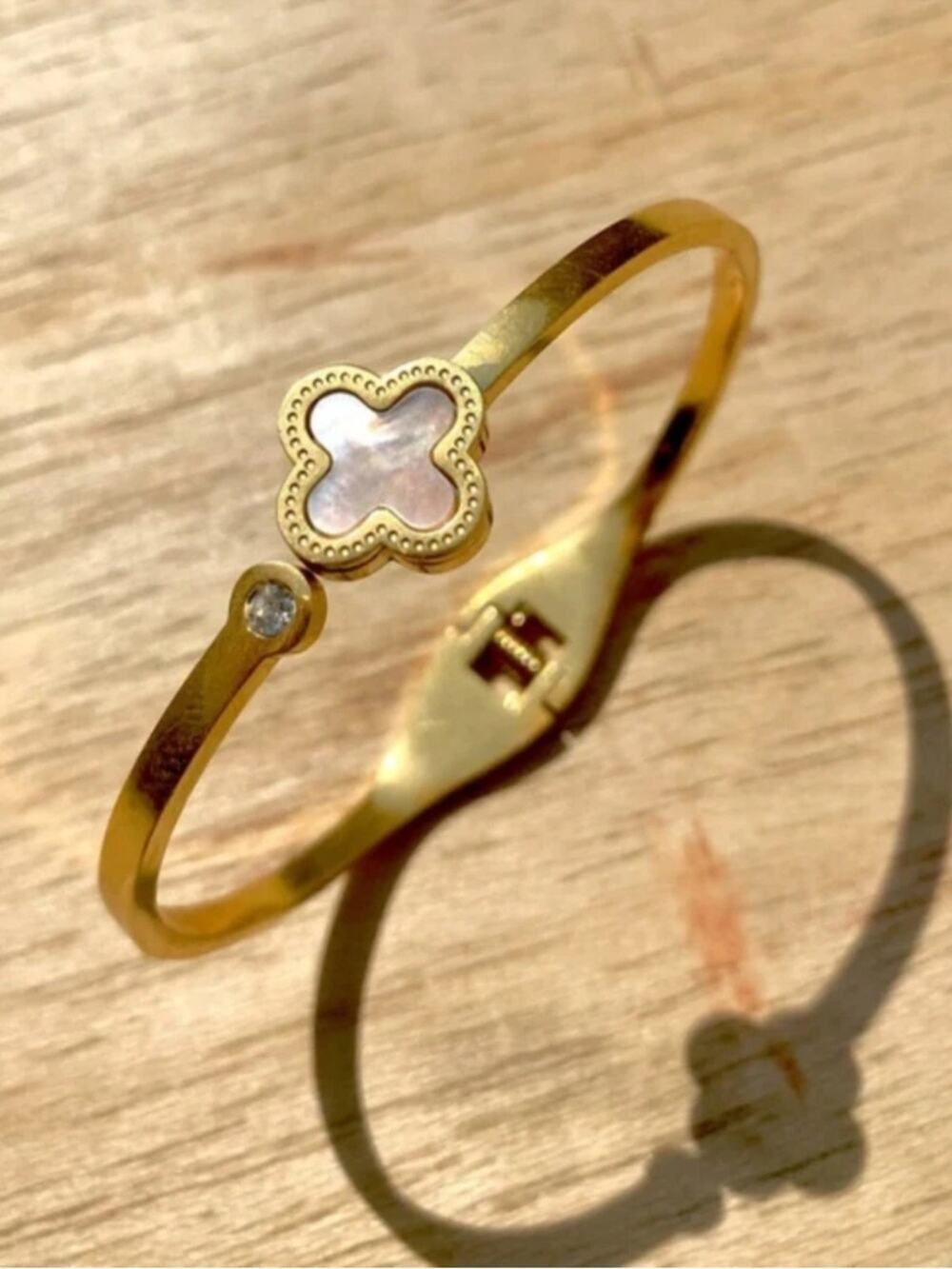 Gold Plated Four Leaf Clover Bracelet